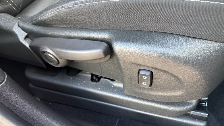 Vauxhall Crossland 1.2 Turbo Ultimate 5dr Petrol Hatchback